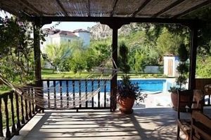 Alquiler Vacacional - Villa with Private Pool, Gardens and Mountain Views