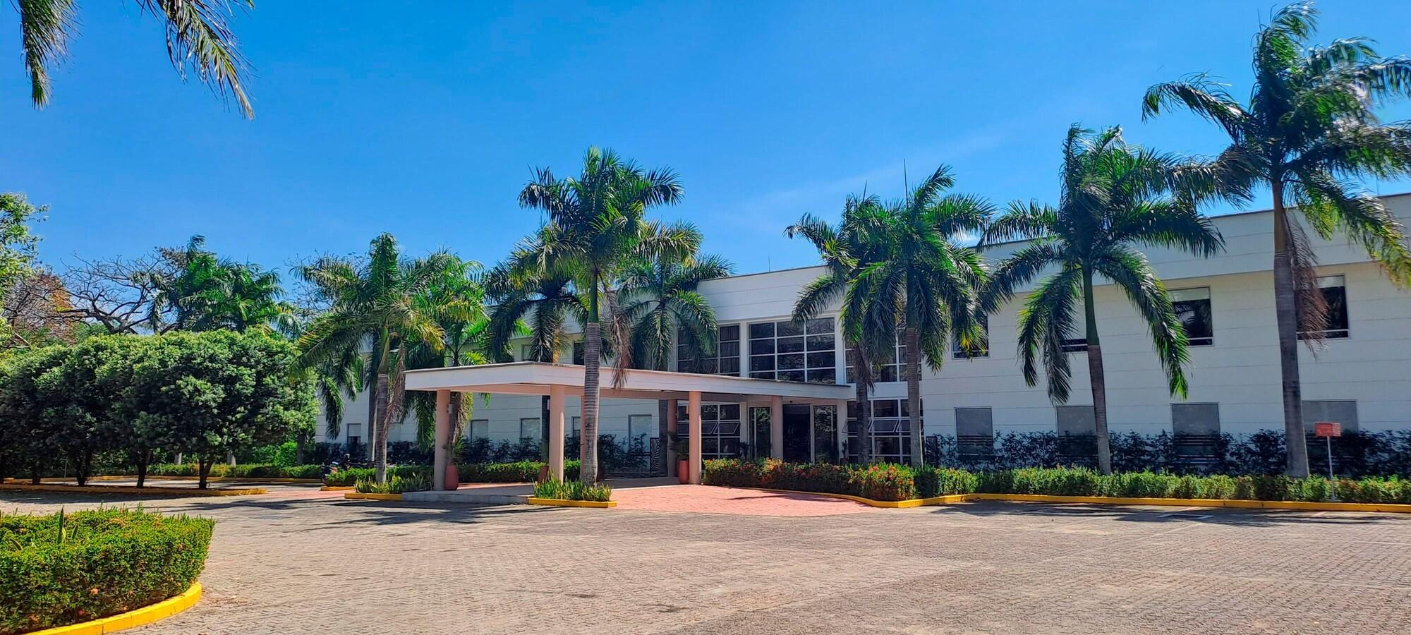 Vista Exterior Hotel Morua