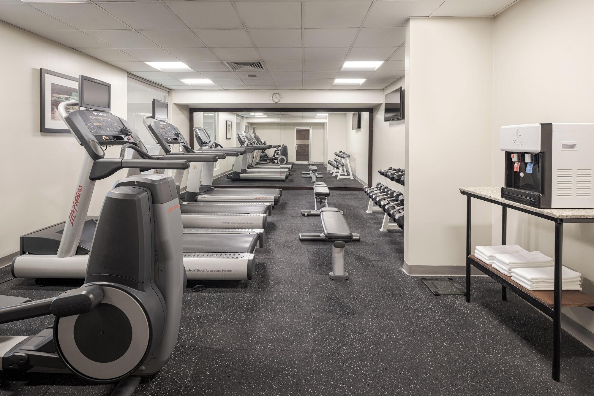Gimnasio Hyatt Place San José/Pinares