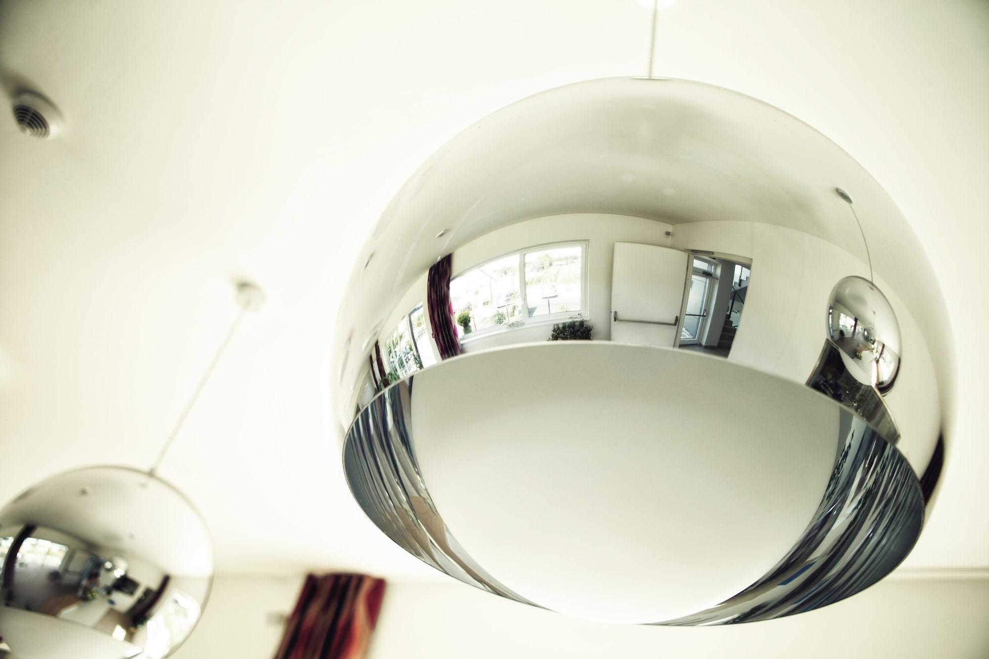 Vista Lobby Toscanina