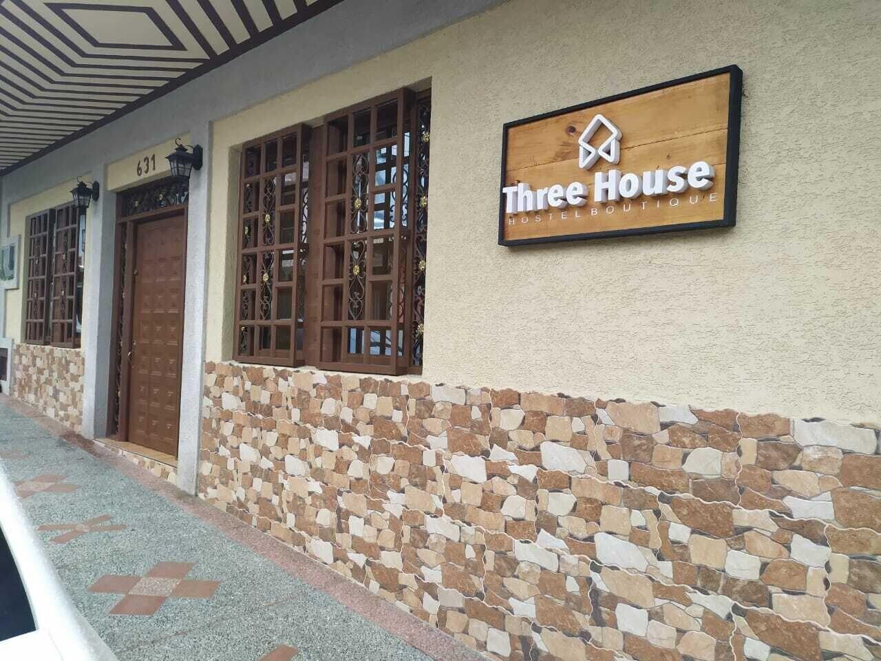 Varios Three House Hostel Boutique
