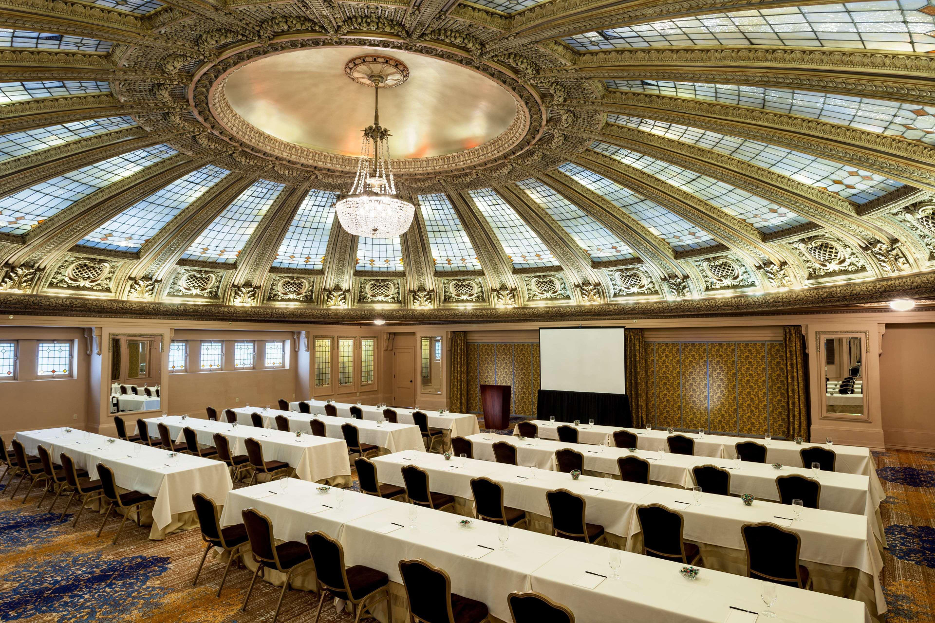 Centro de Negocios The Arctic Club Hotel