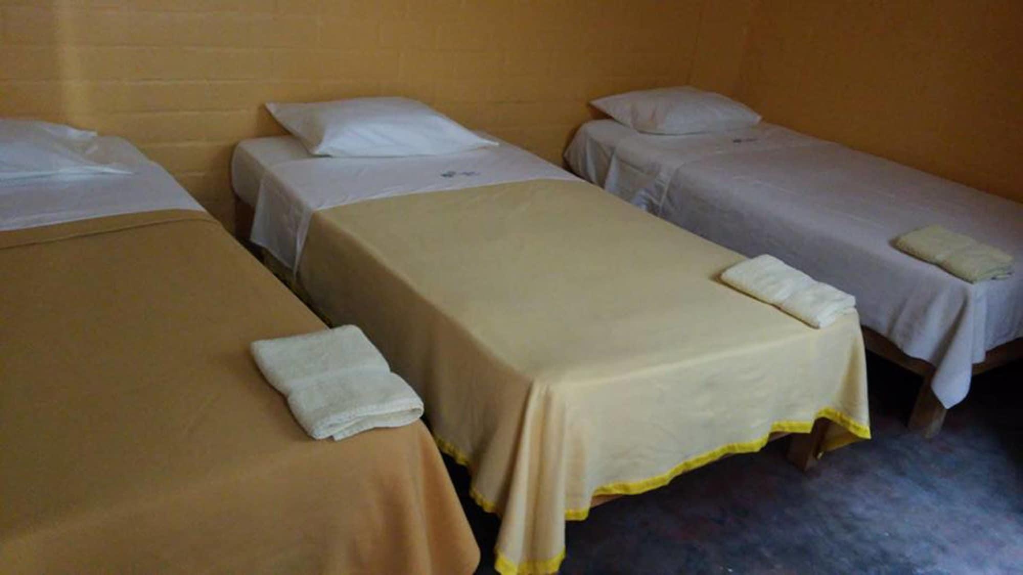 Habitación Hospedaje El Álamo Playa Pulpos
