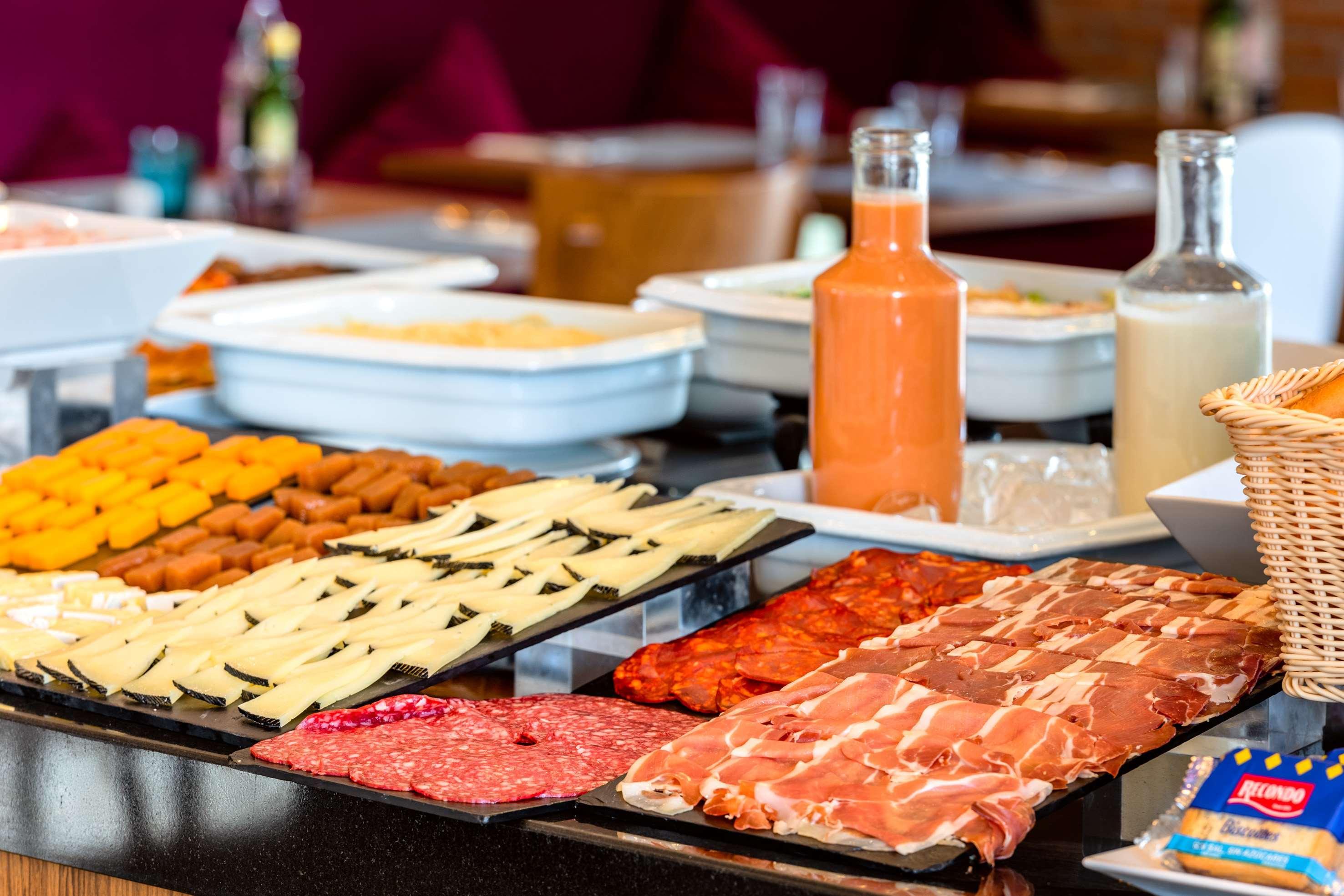 Restaurant Hotel Madrid Chamartín Affiliated by Meliá