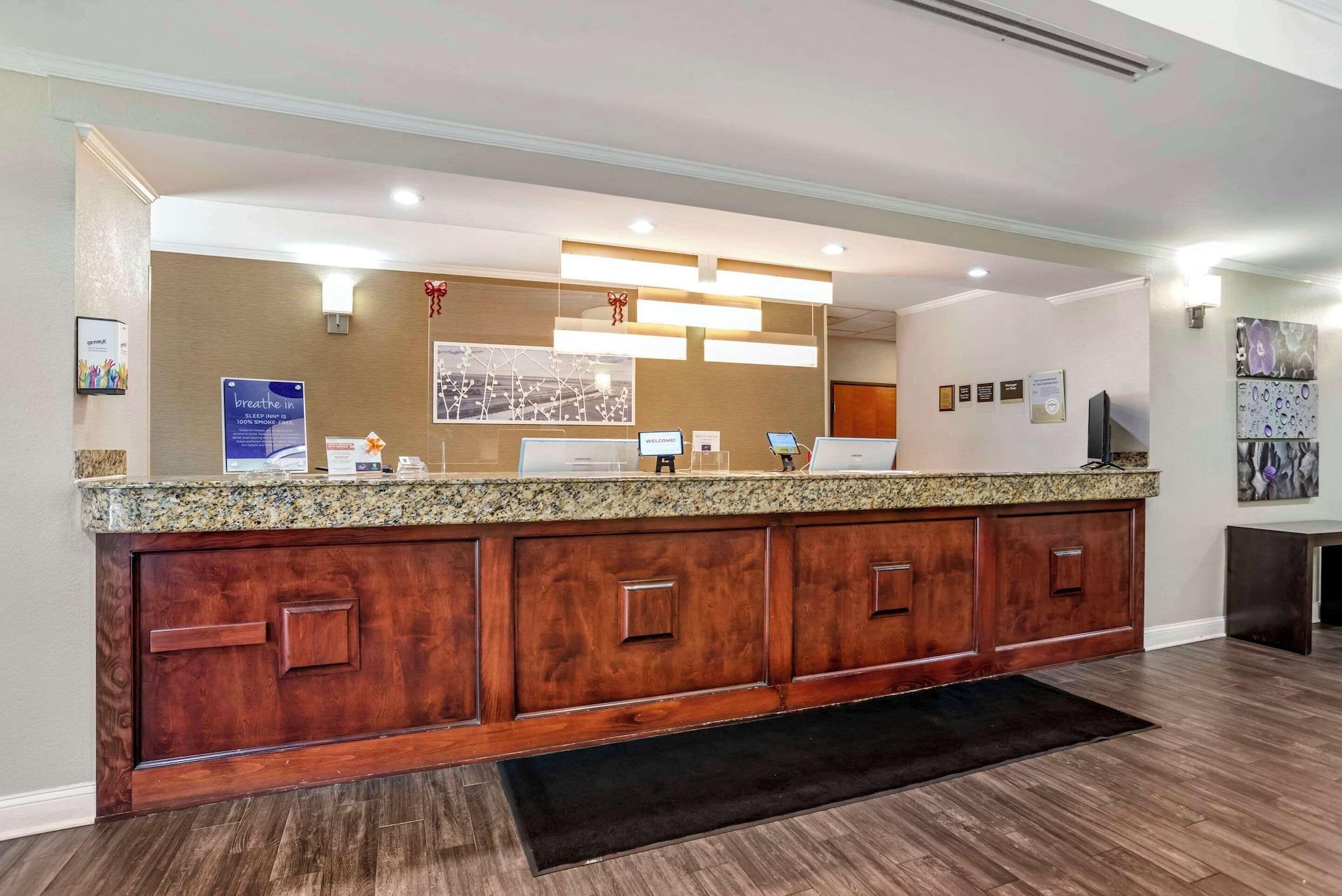 Vista Lobby Sleep Inn & Suites Montgomery East I-85