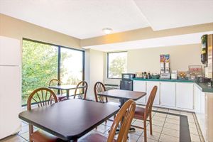 Alojamiento - Super 8 by Wyndham Richland/Jackson Area