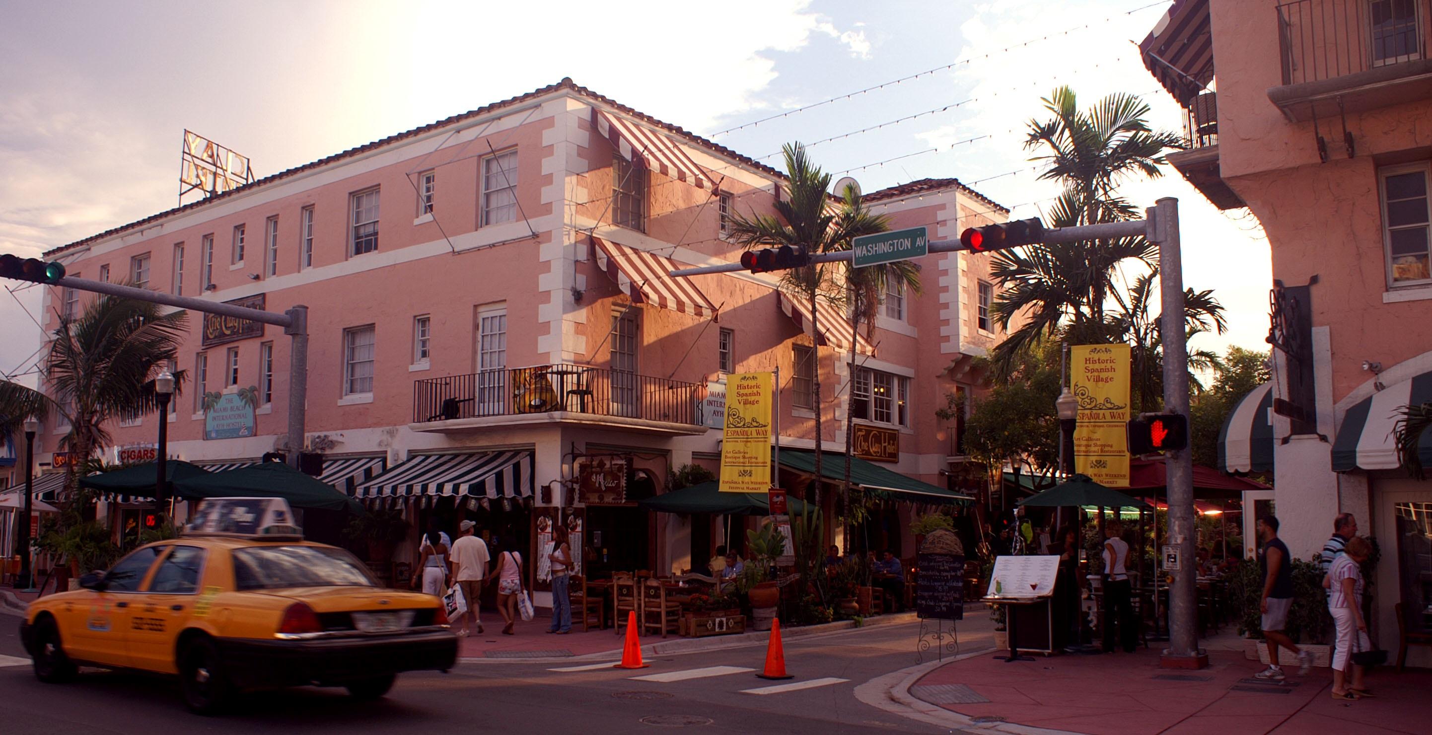 Vista Exterior The Clay Hotel