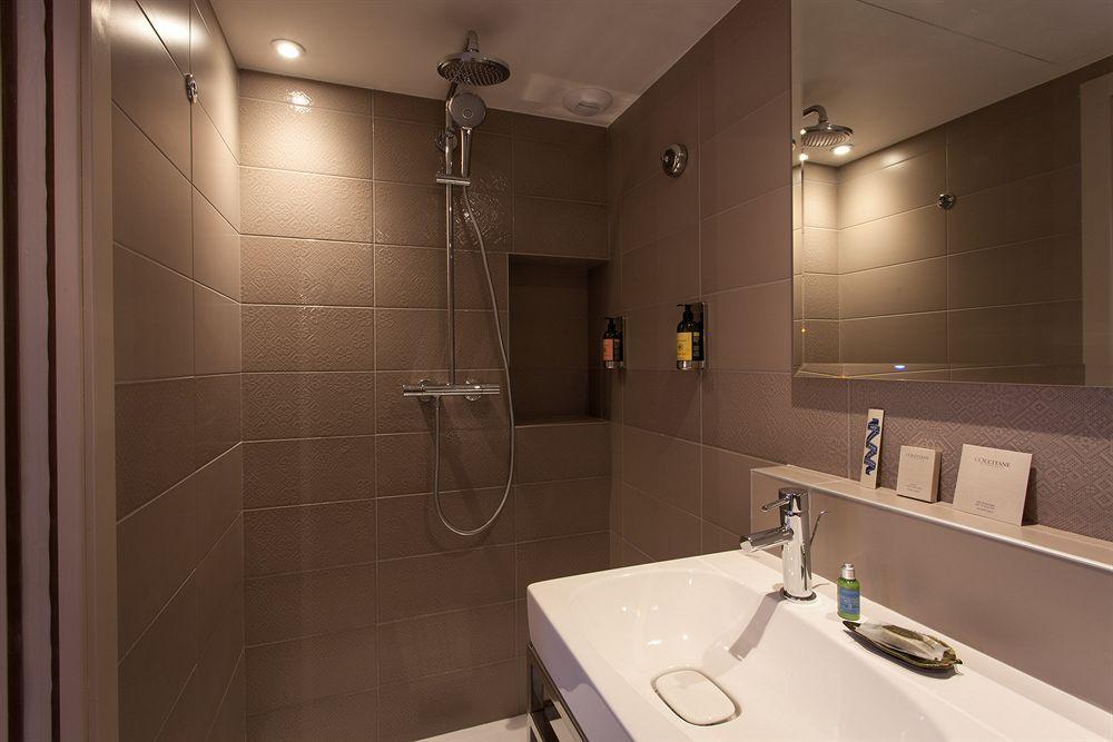 Equipamiento de Habitación Vic Eiffel