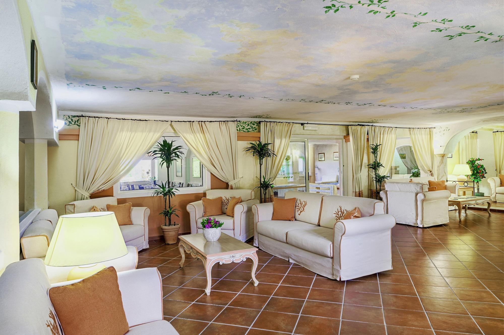 Vista Lobby Colonna Beach Hotel Marinella