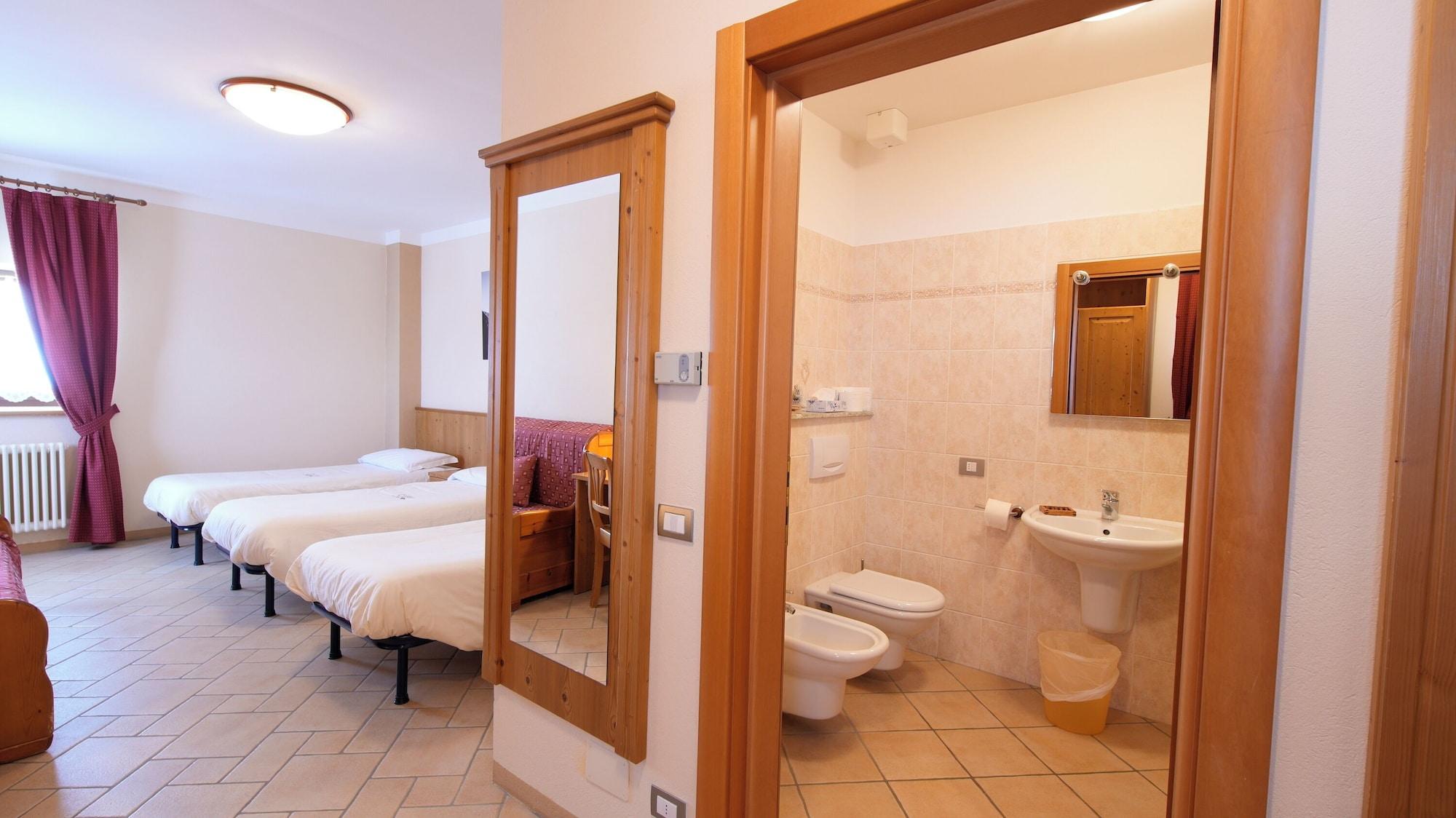 Equipamiento de Habitación Albergo Ristoro Sitten - 2300 mt