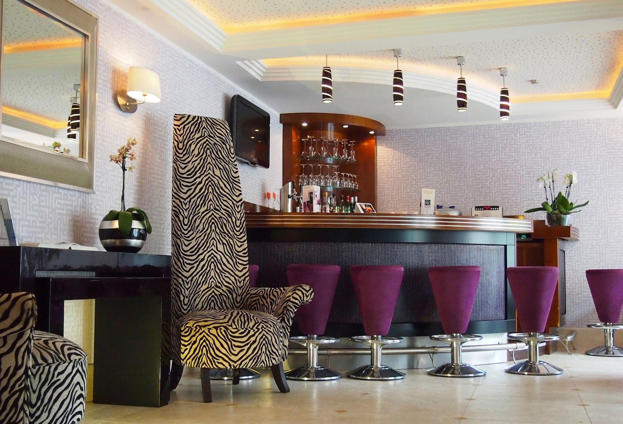 Bar/Salón Top Hotel Krämer