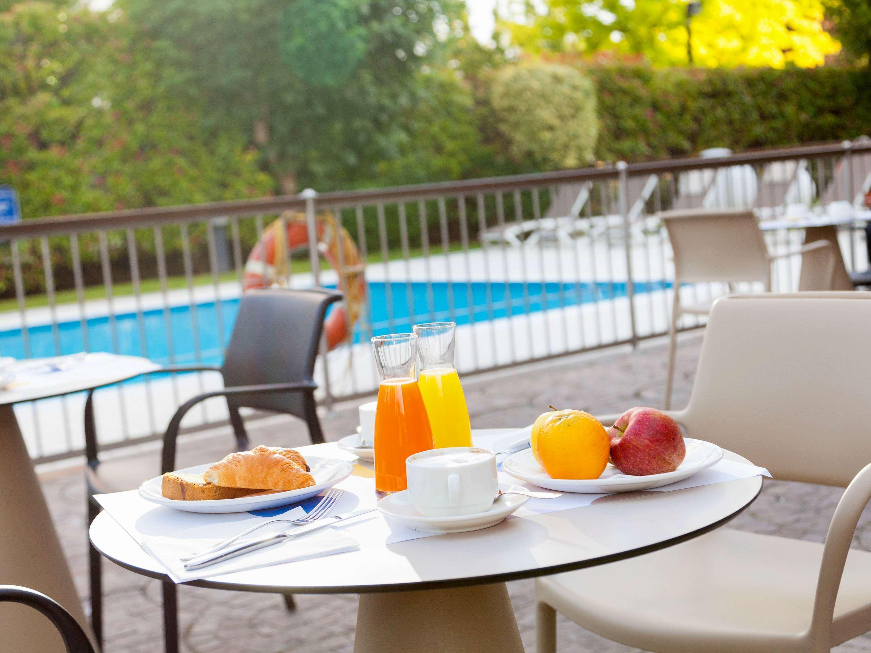 Restaurant Novotel Brescia 2