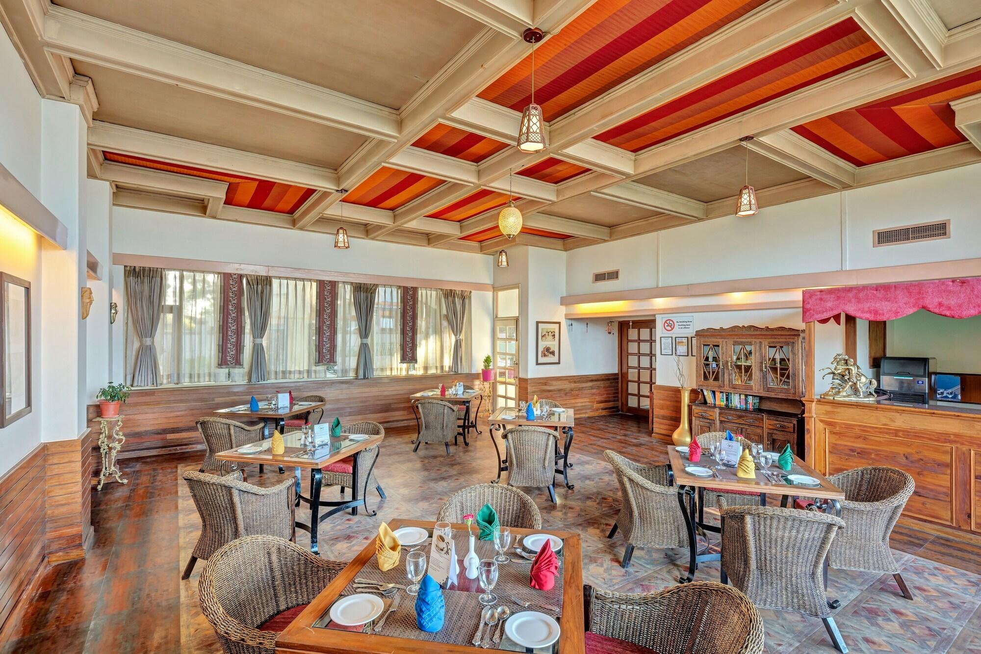 Restaurant Club Mahindra Mashobra
