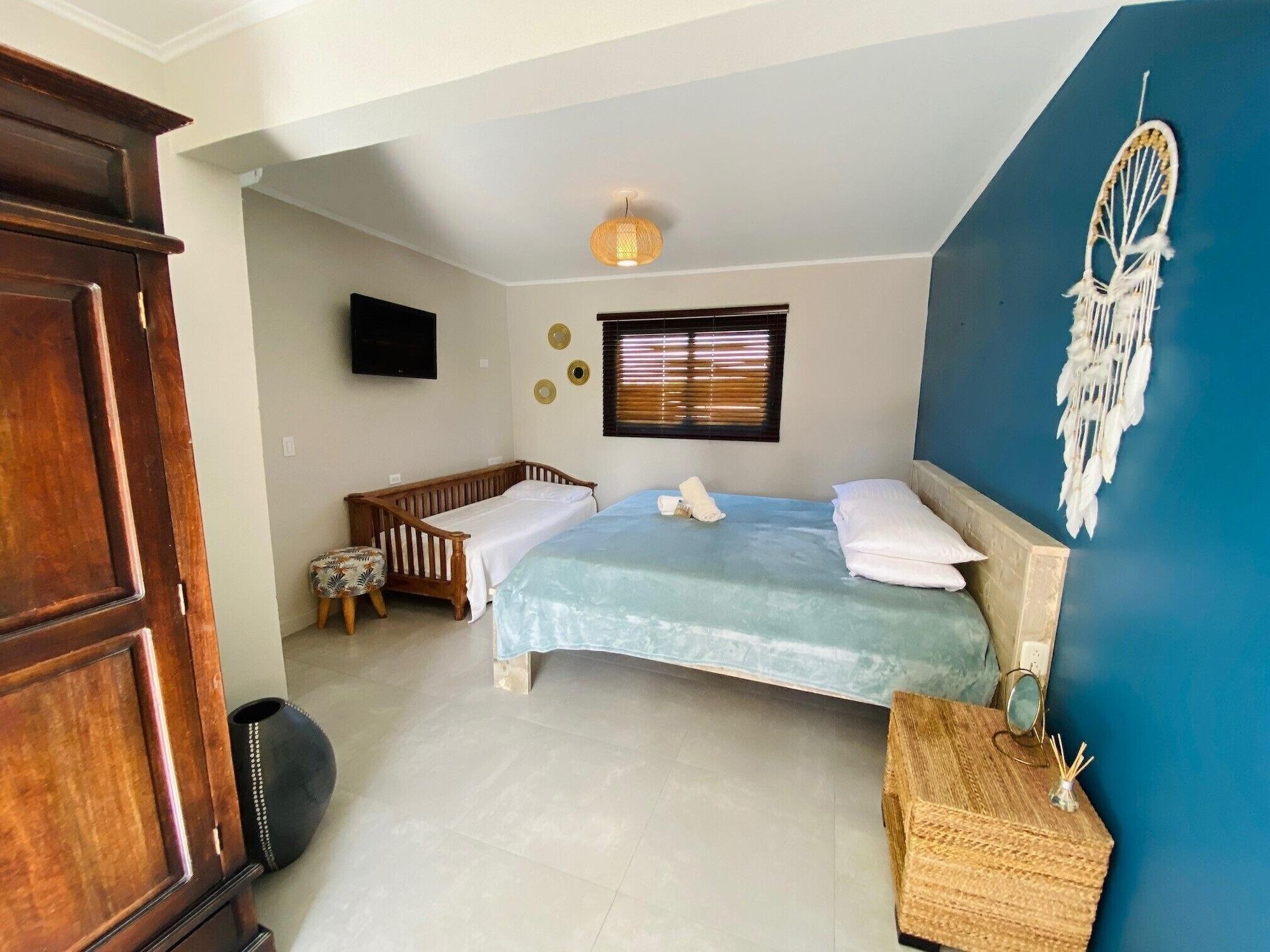 Habitación Arubiana Inn