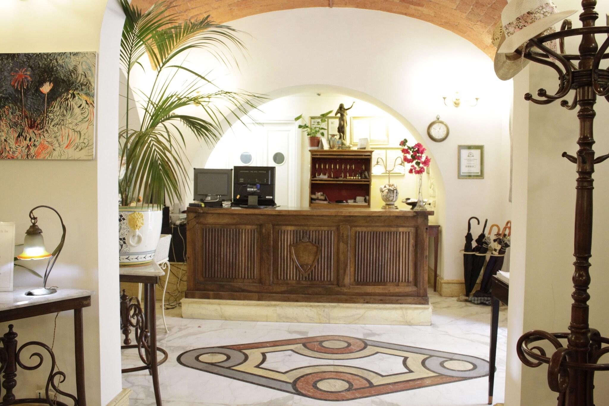 Vista Lobby Hotel Emona Aquaeductus