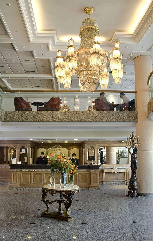 Vista Lobby Hotel Regal Pacific Santiago