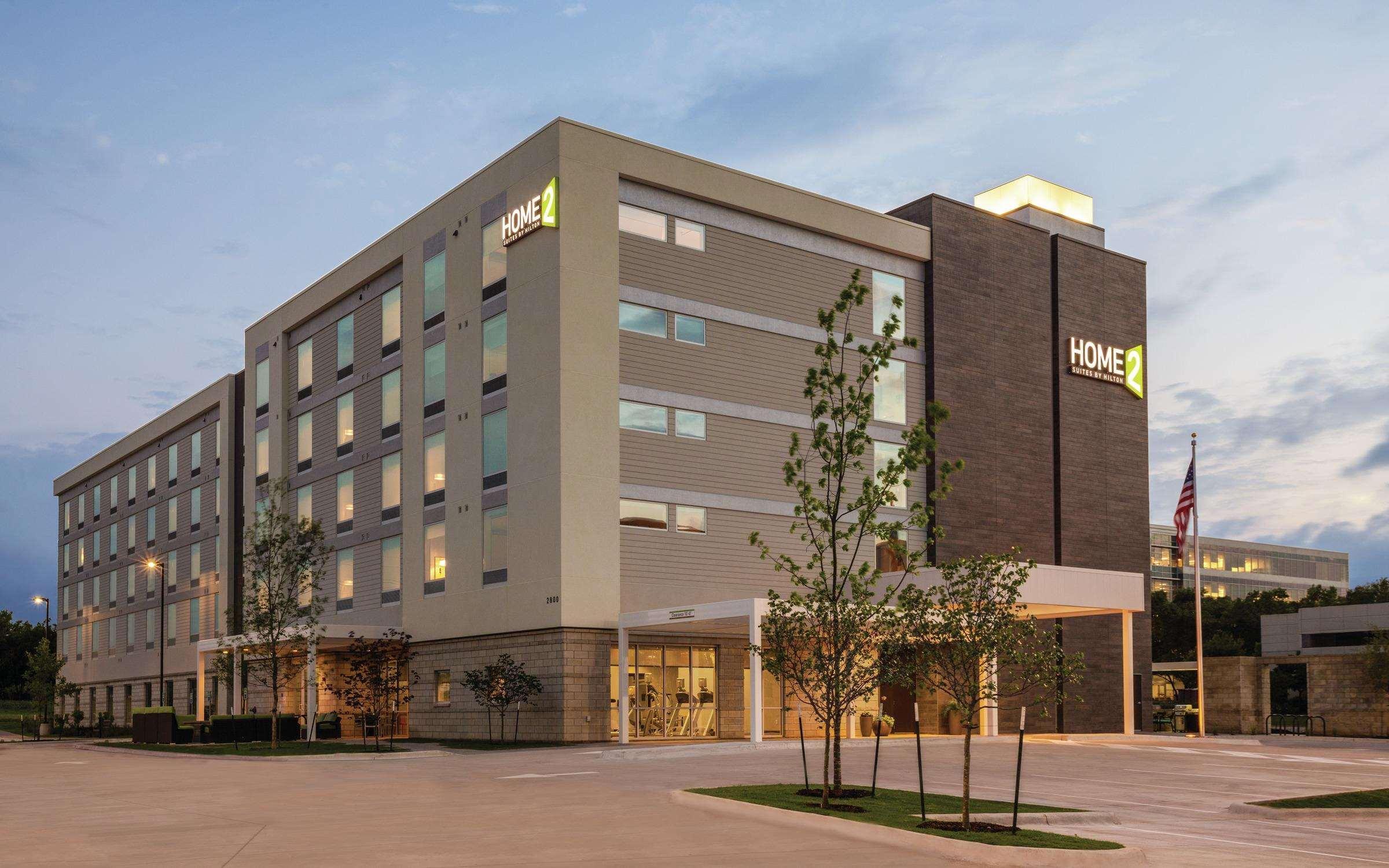 Vista da fachada Home2 Suites by Hilton Austin North/Near the Domain