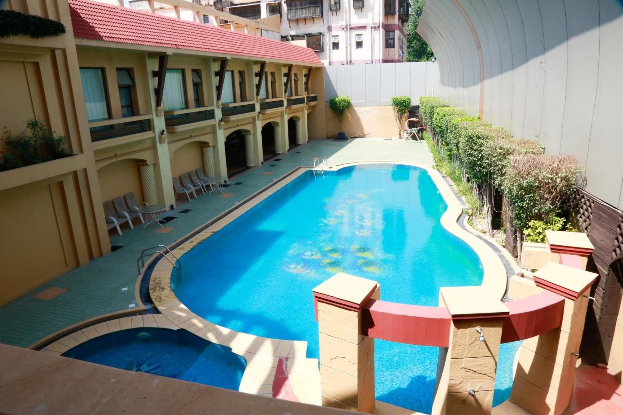 Vista Piscina Grand Heritage Narmada Jacksons