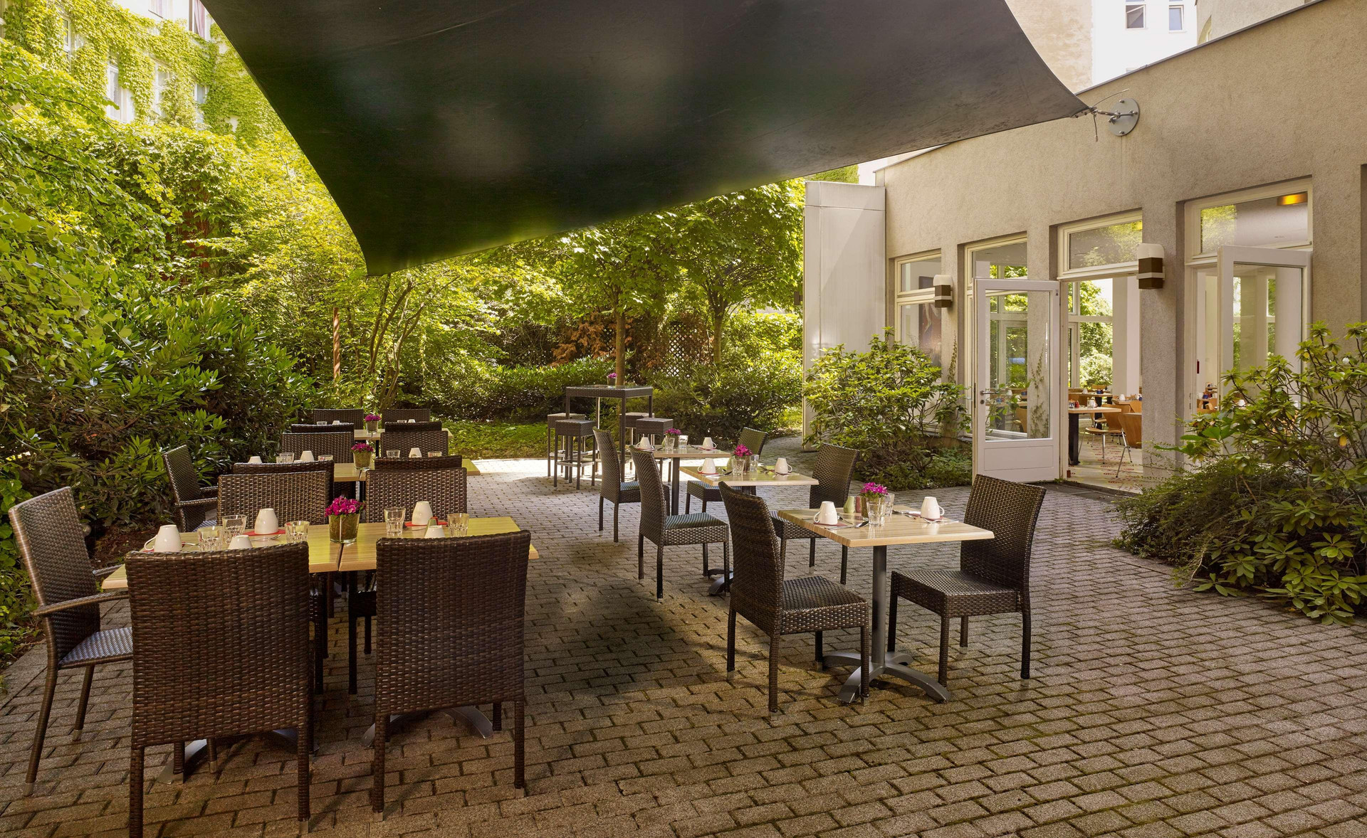 Restaurant Radisson RED Berlin Kudamm