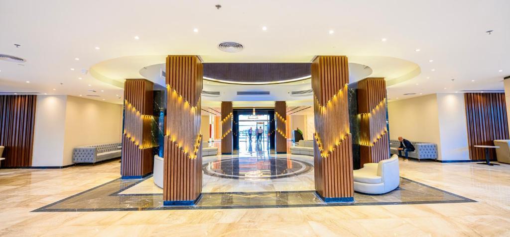 Vista Lobby Golden Beach Resort