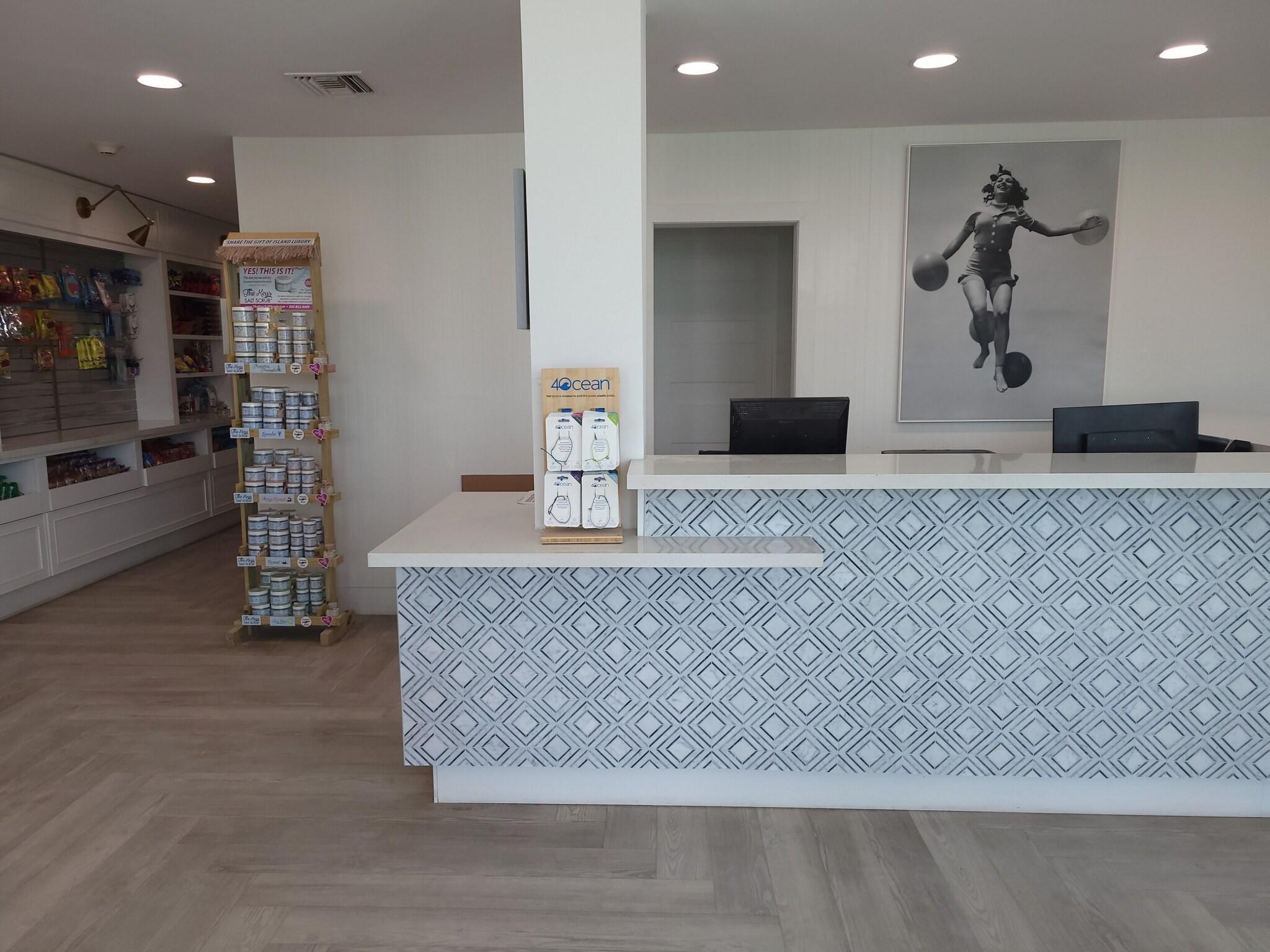 Vista Lobby Chesapeake Beach Resort