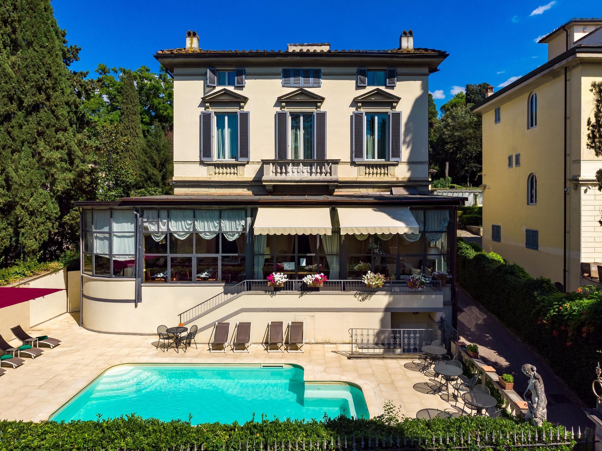 Bar/Salón Hotel Villa Carlotta