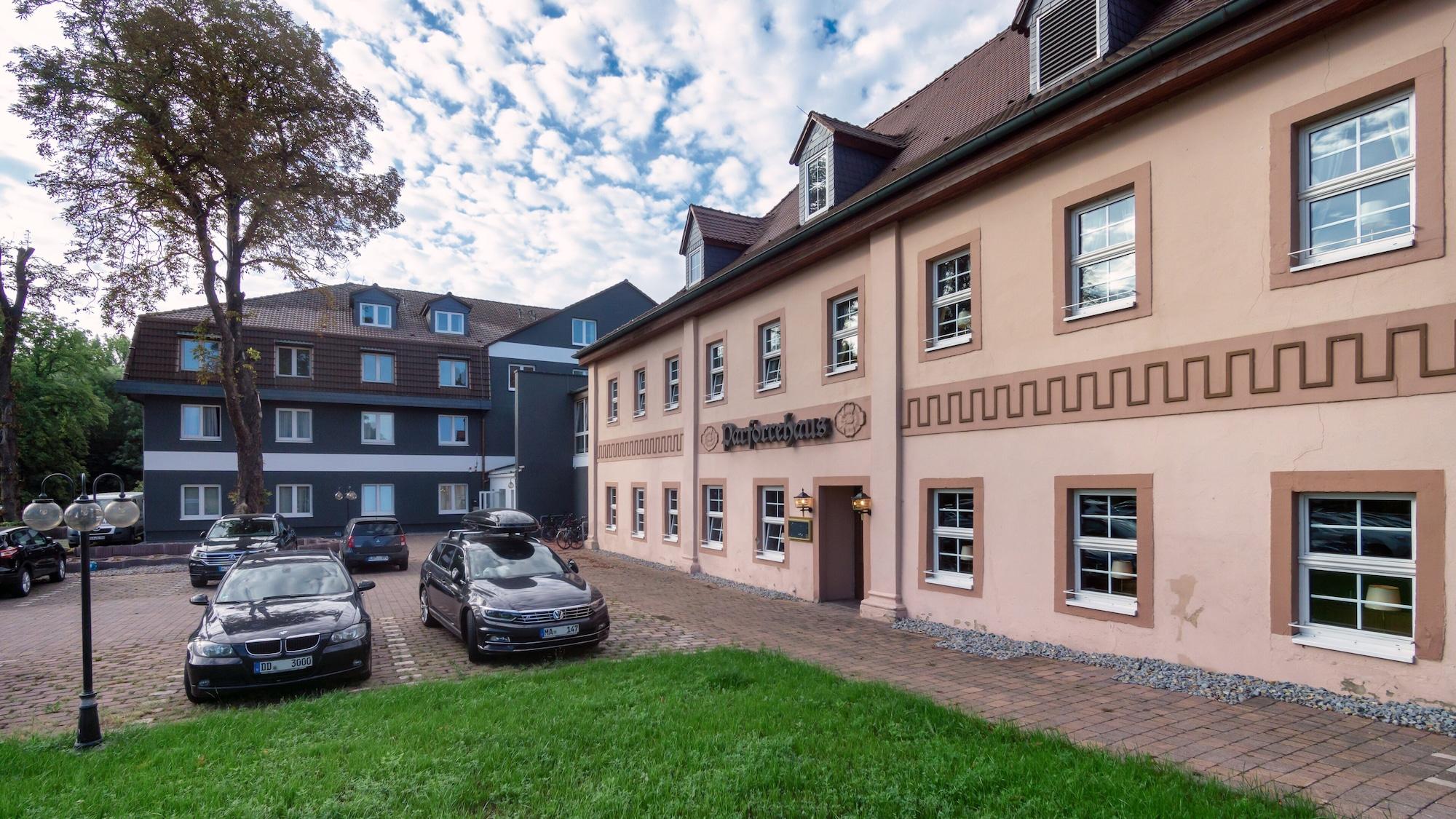 Vista Exterior SL'otel im Parforcehaus