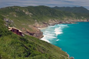 Paquete - Arraial do Cabo - Brisas do Farol - Aluguel Econômico