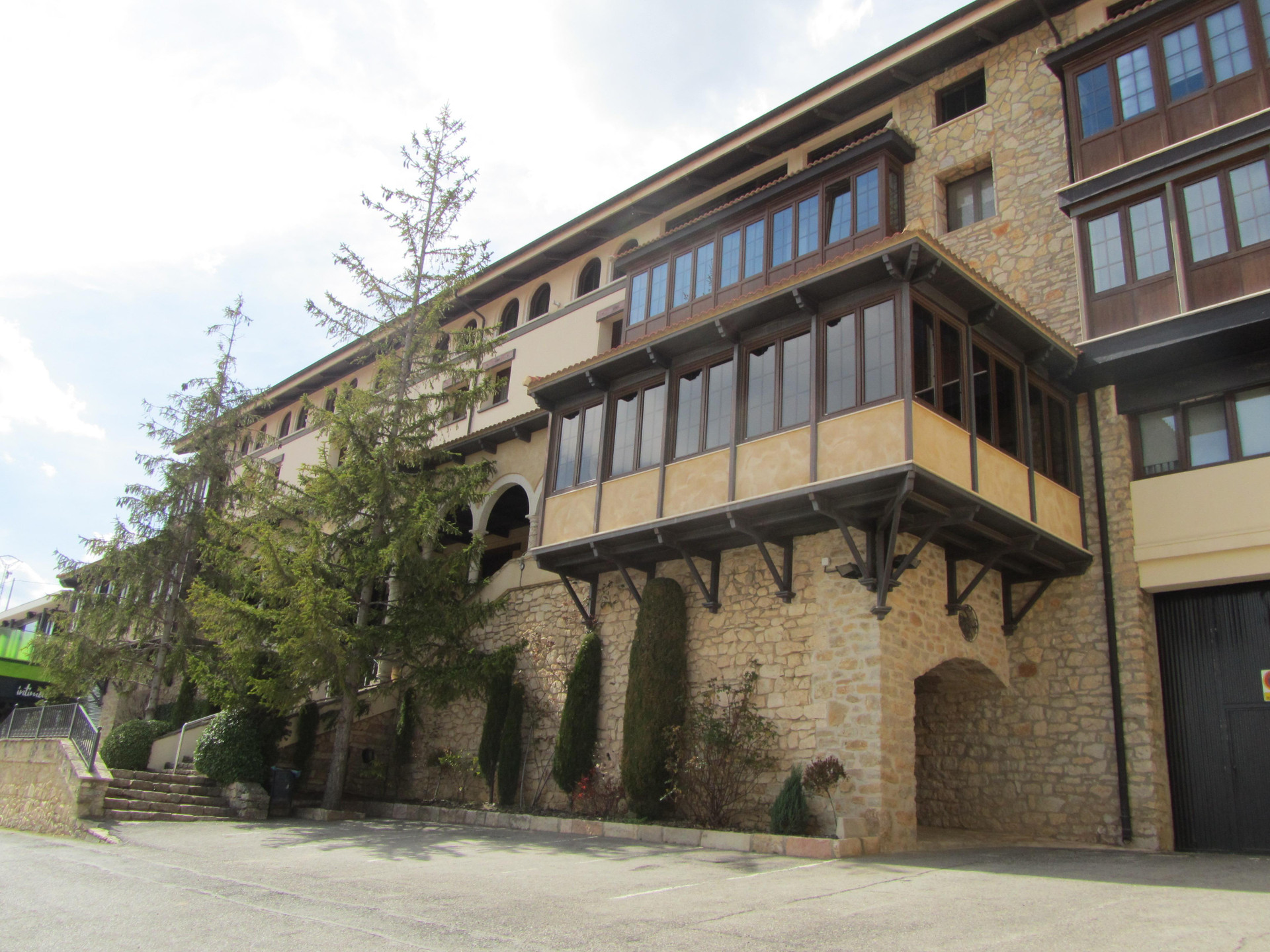 Vista Exterior Hotel & Spa Balfagón