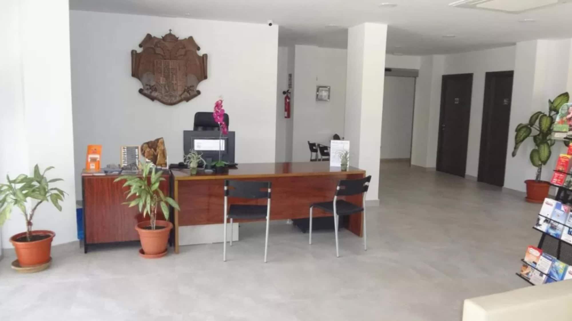 Vista Lobby Hotel Carlos I