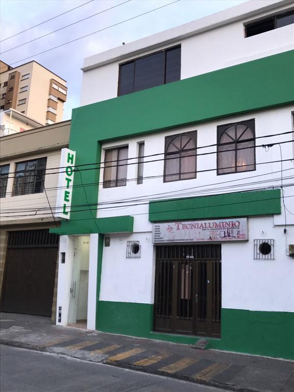Vista Exterior Hotel Alcuara Pereira