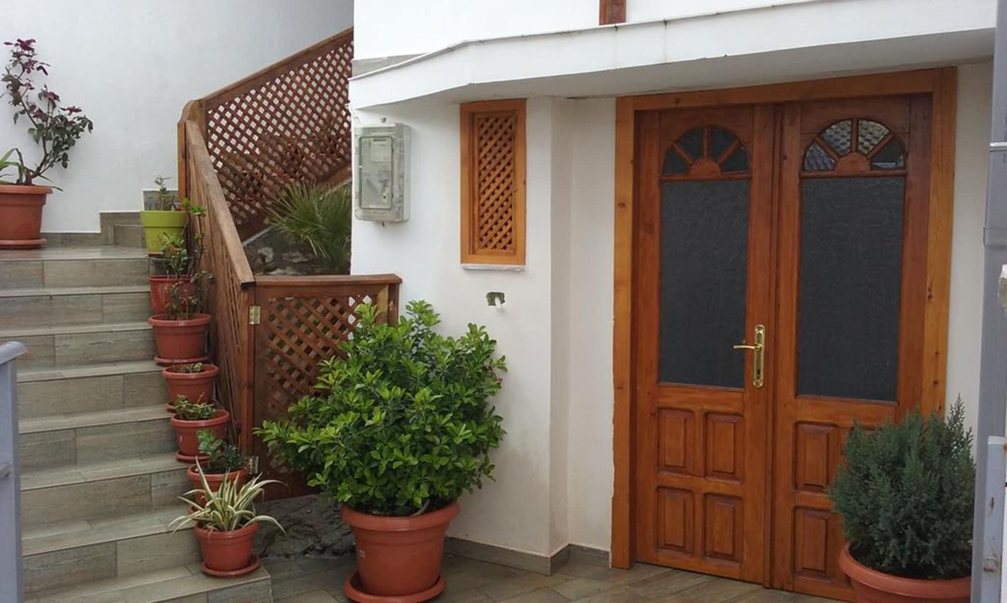 Varios Hotel Bebej Tradicional
