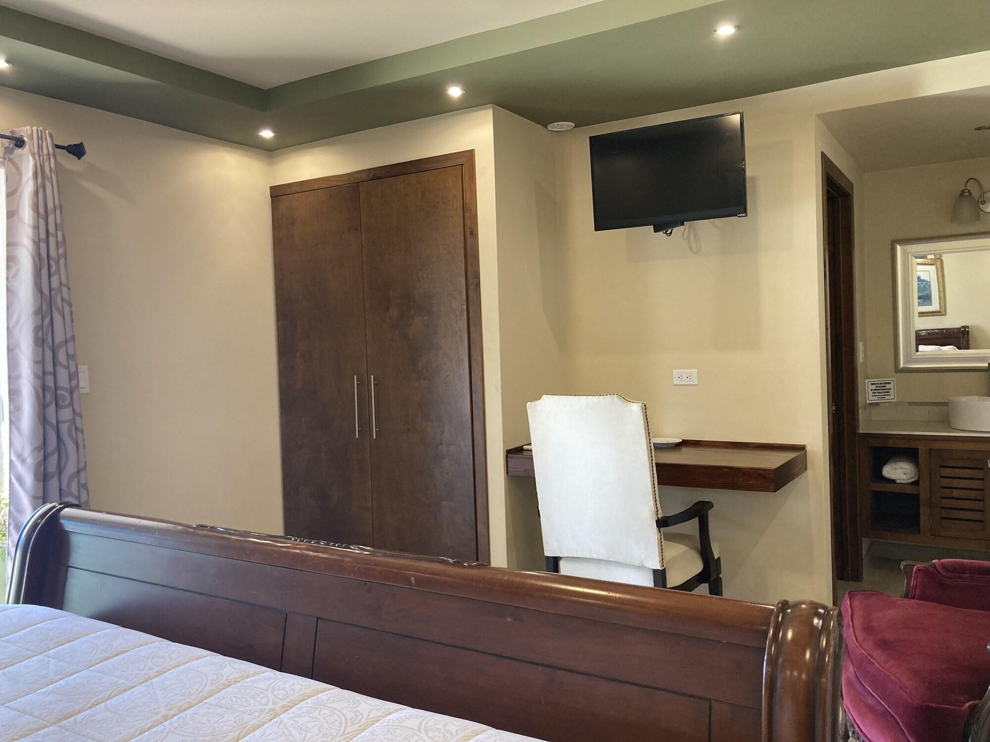 Set de Habitación Mi Casa en el Valle de Guadalupe