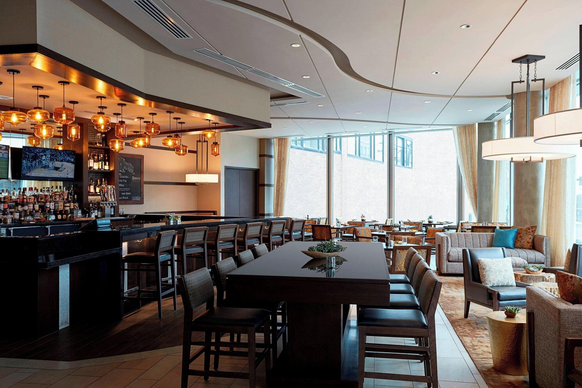 Restaurant Ithaca Marriott Downtown on the Commons