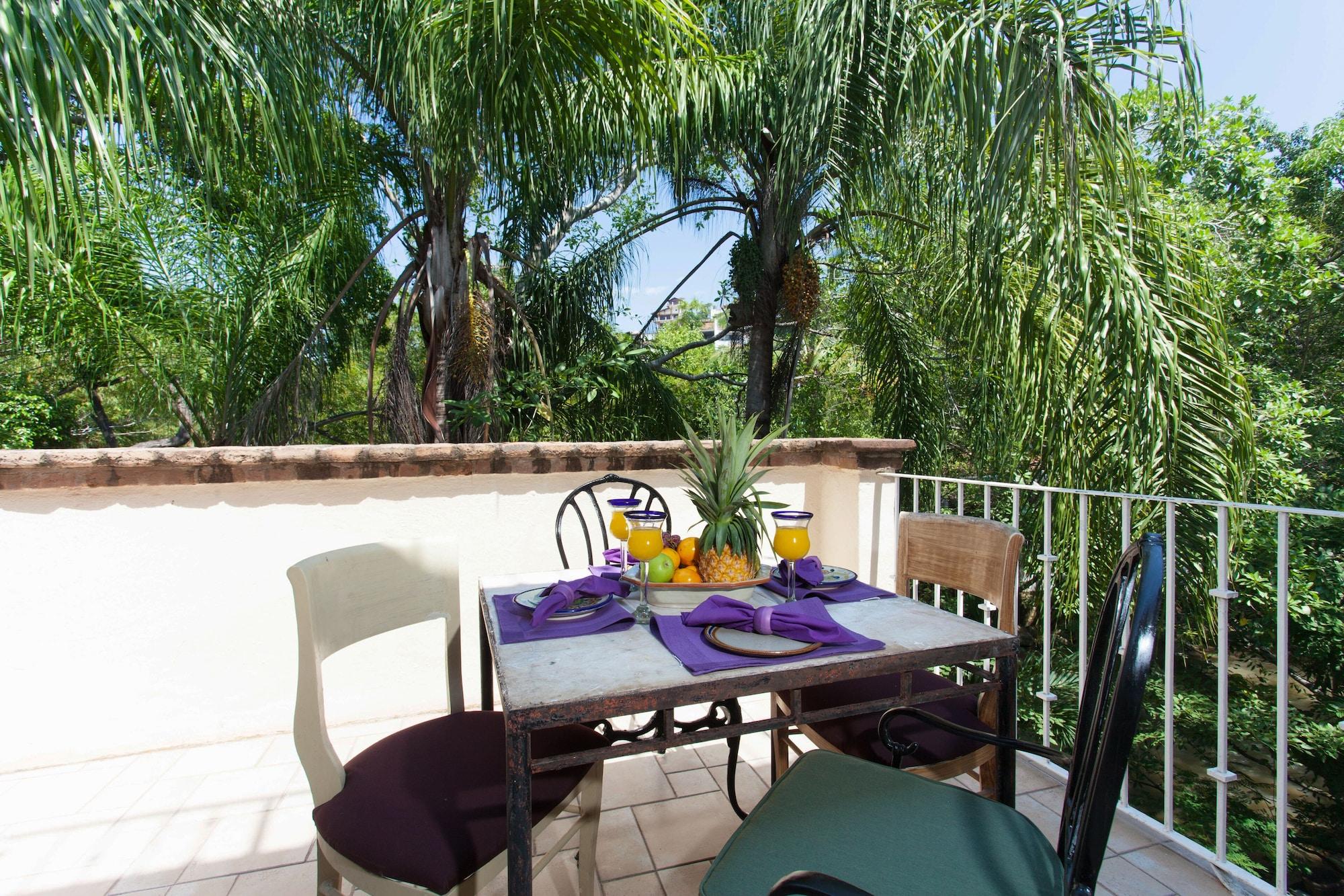 Restaurant Garlands del Rio Riverside Boutique Hotel