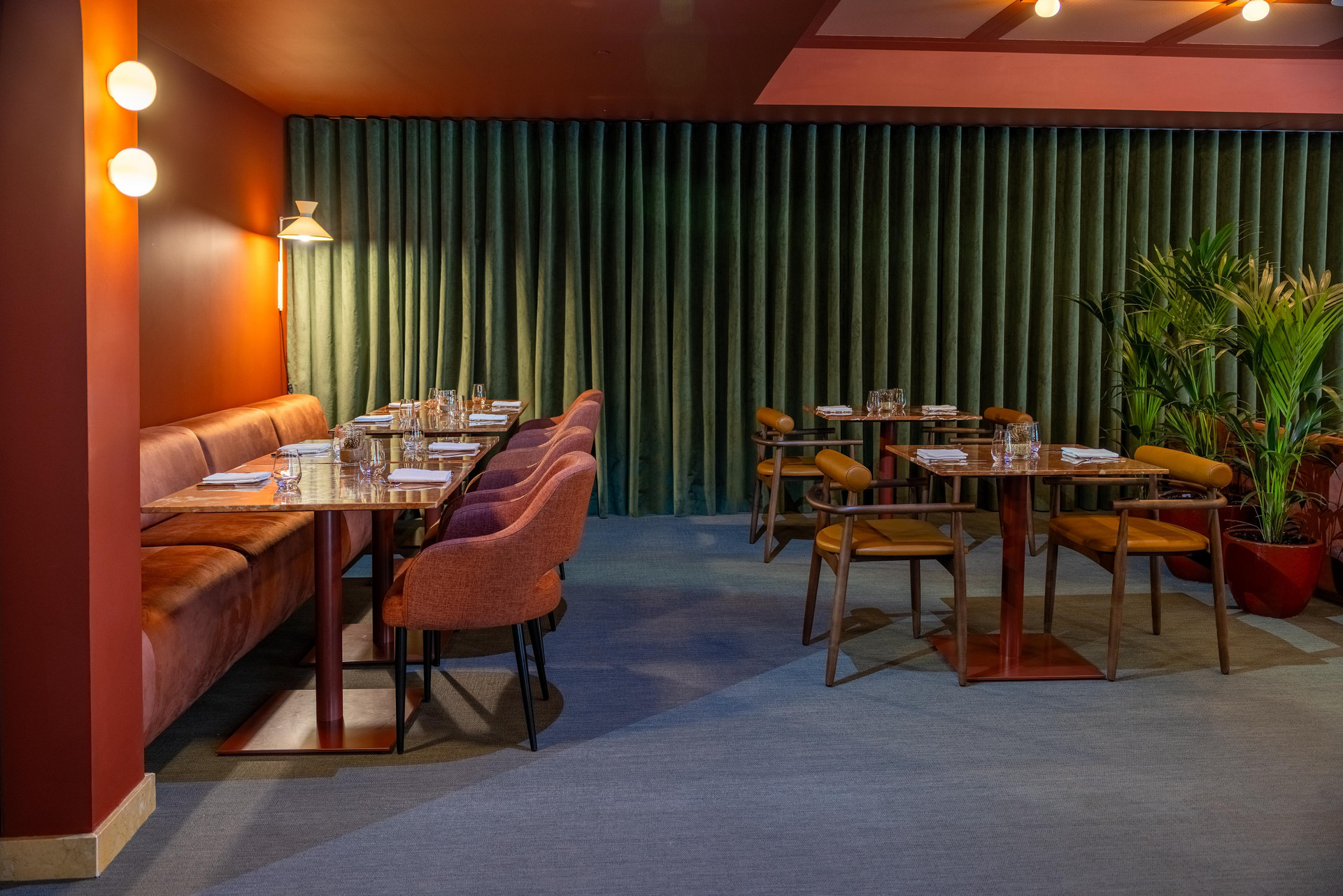 Restaurante Cenica Porto Hotel, Curio Collection by Hilton