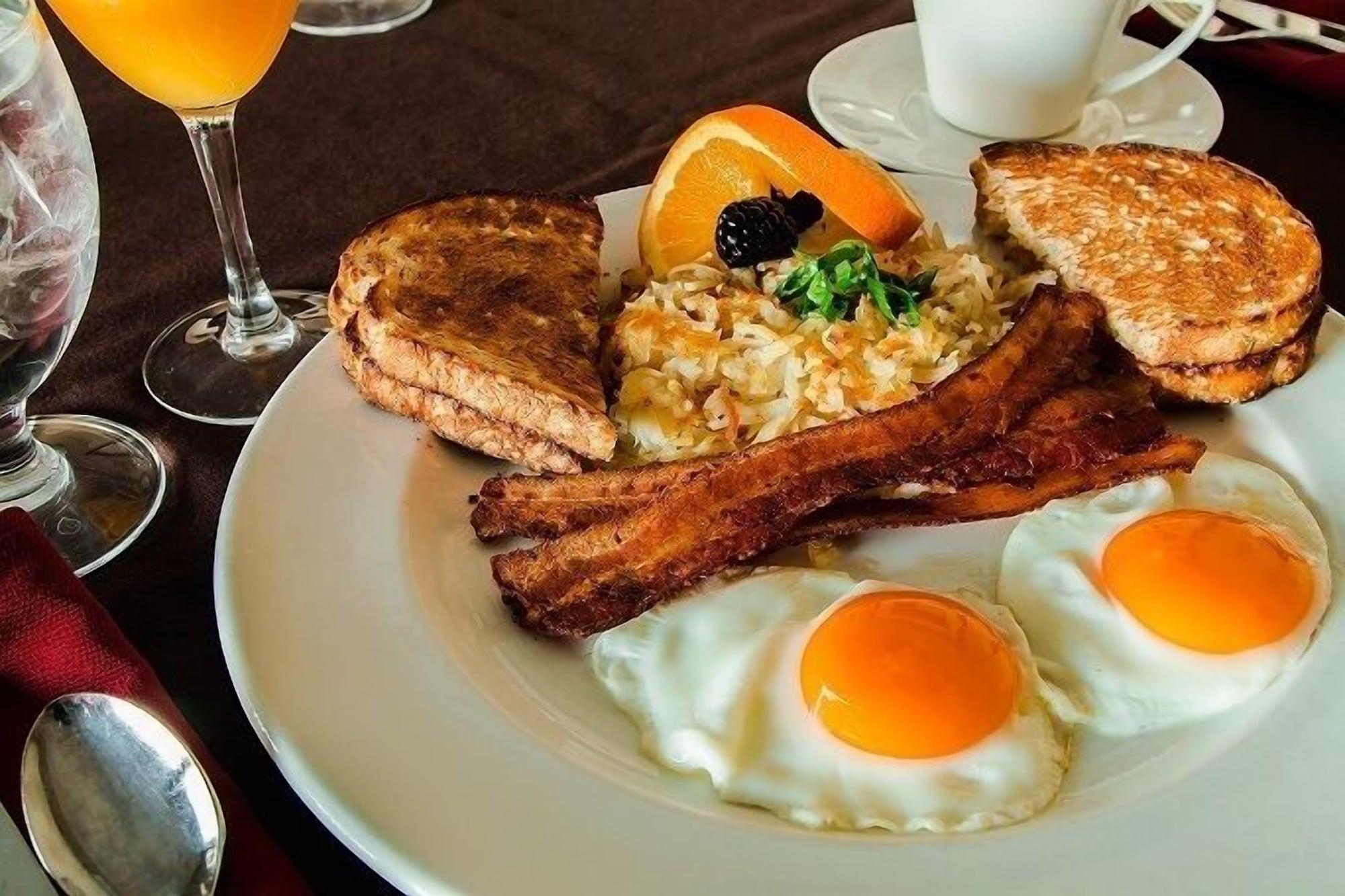 Restaurant Four Points by Sheraton Winnipeg South