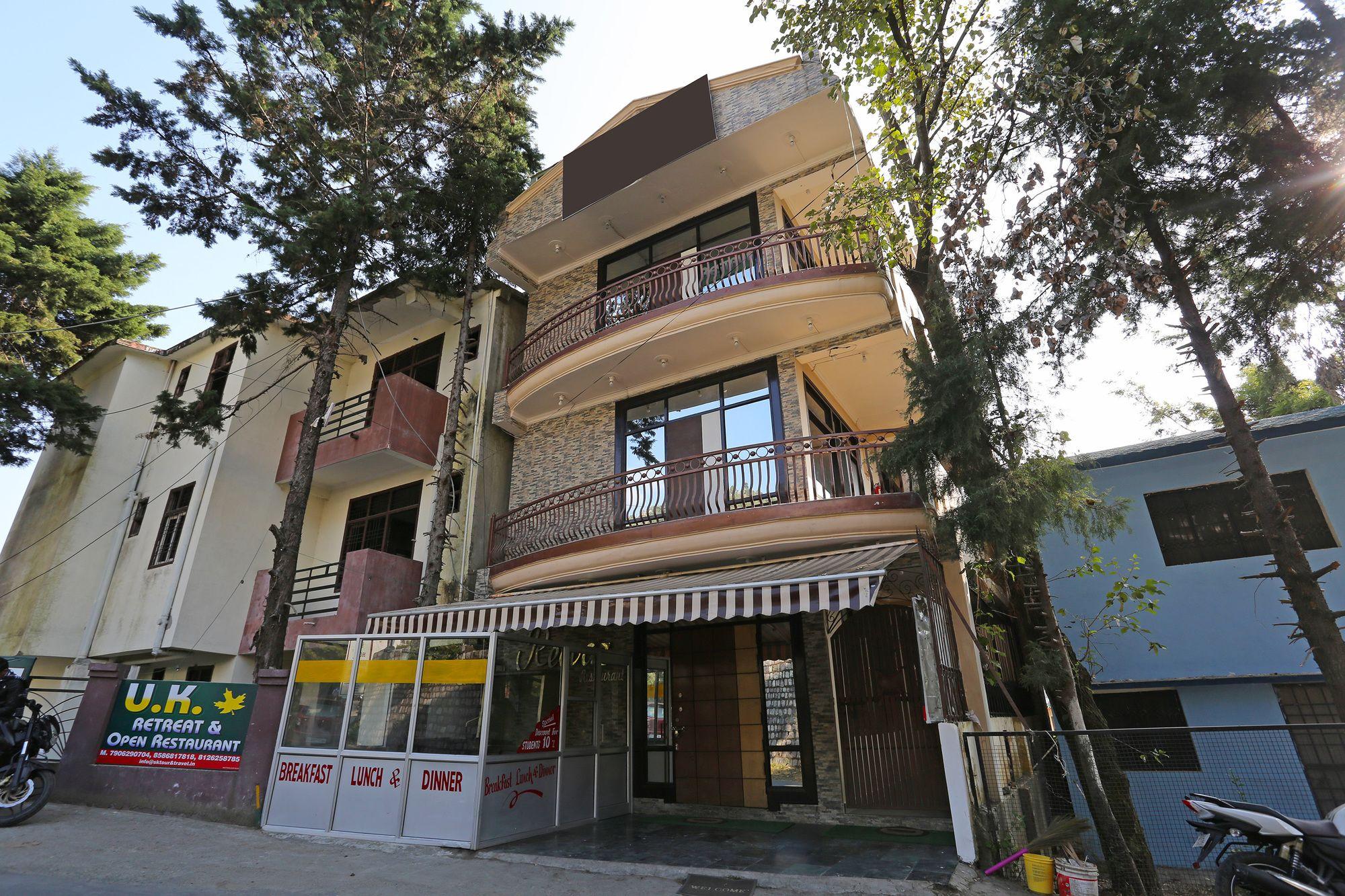 Vista Exterior OYO 10216 Hotel UK Retreat