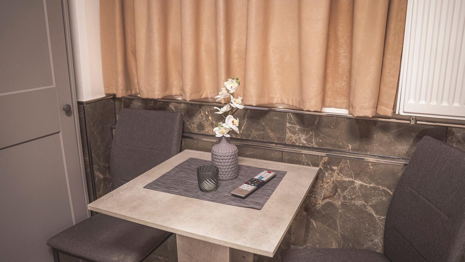 Equipamiento de Habitación Amir Deluxe Motel