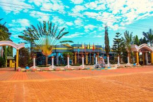 Alojamiento - Lenny Hotel Ltd.