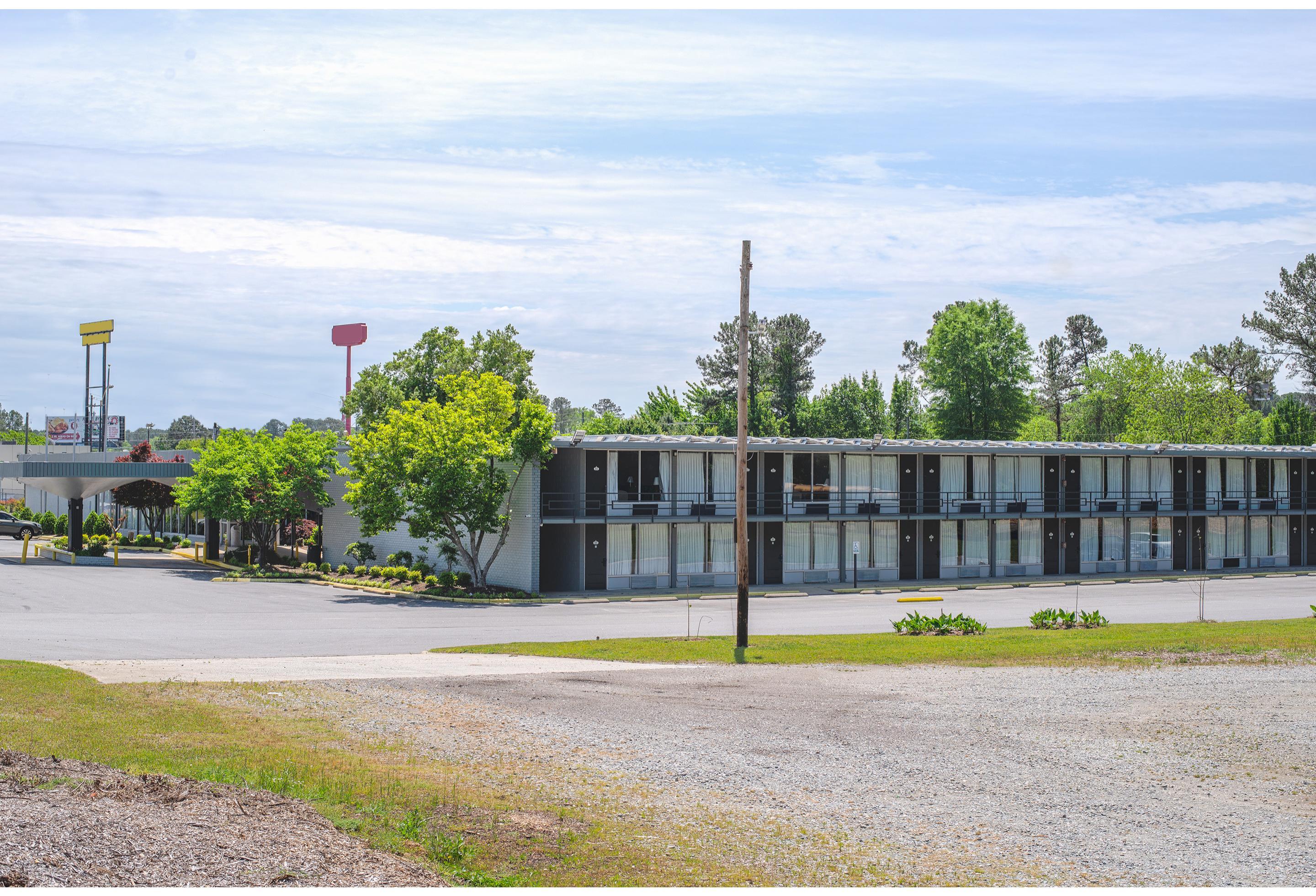 Vista Exterior Masters Inn Selma/Smithfield I-95 By OYO