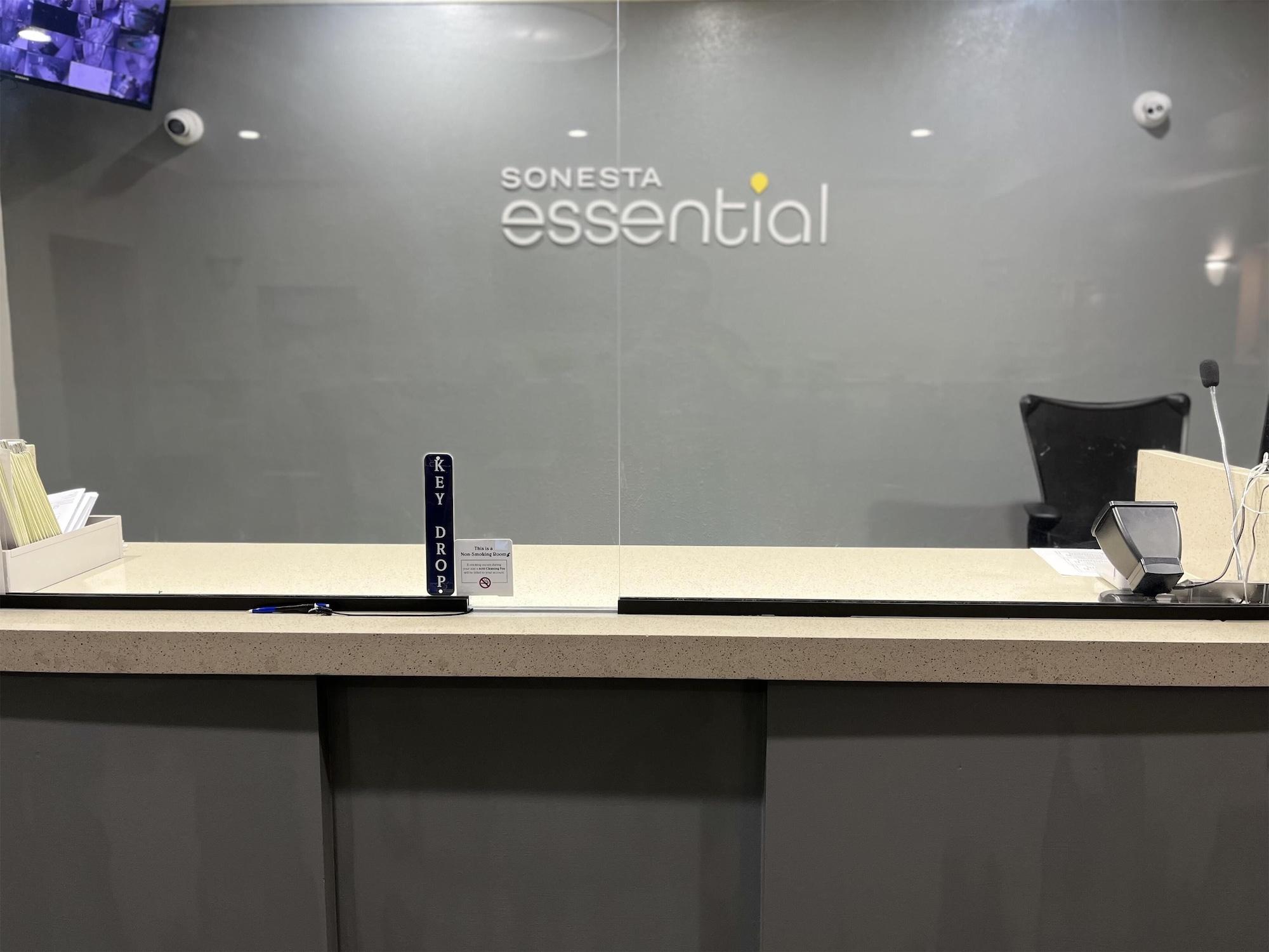 Vista Lobby Sonesta Essential North Houston
