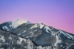 Alquiler Vacacional - Downtown Aspen Riverfront 3BR Luxury Duplex, Pool, Hot Tub, Gym, Walk to Gondola