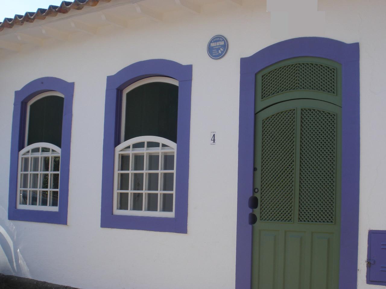 Vista da fachada A Casa de Paulo Autran
