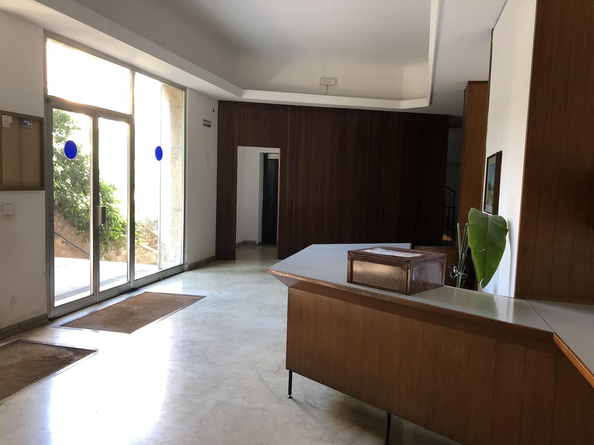 Vista Lobby Etnea glamour house