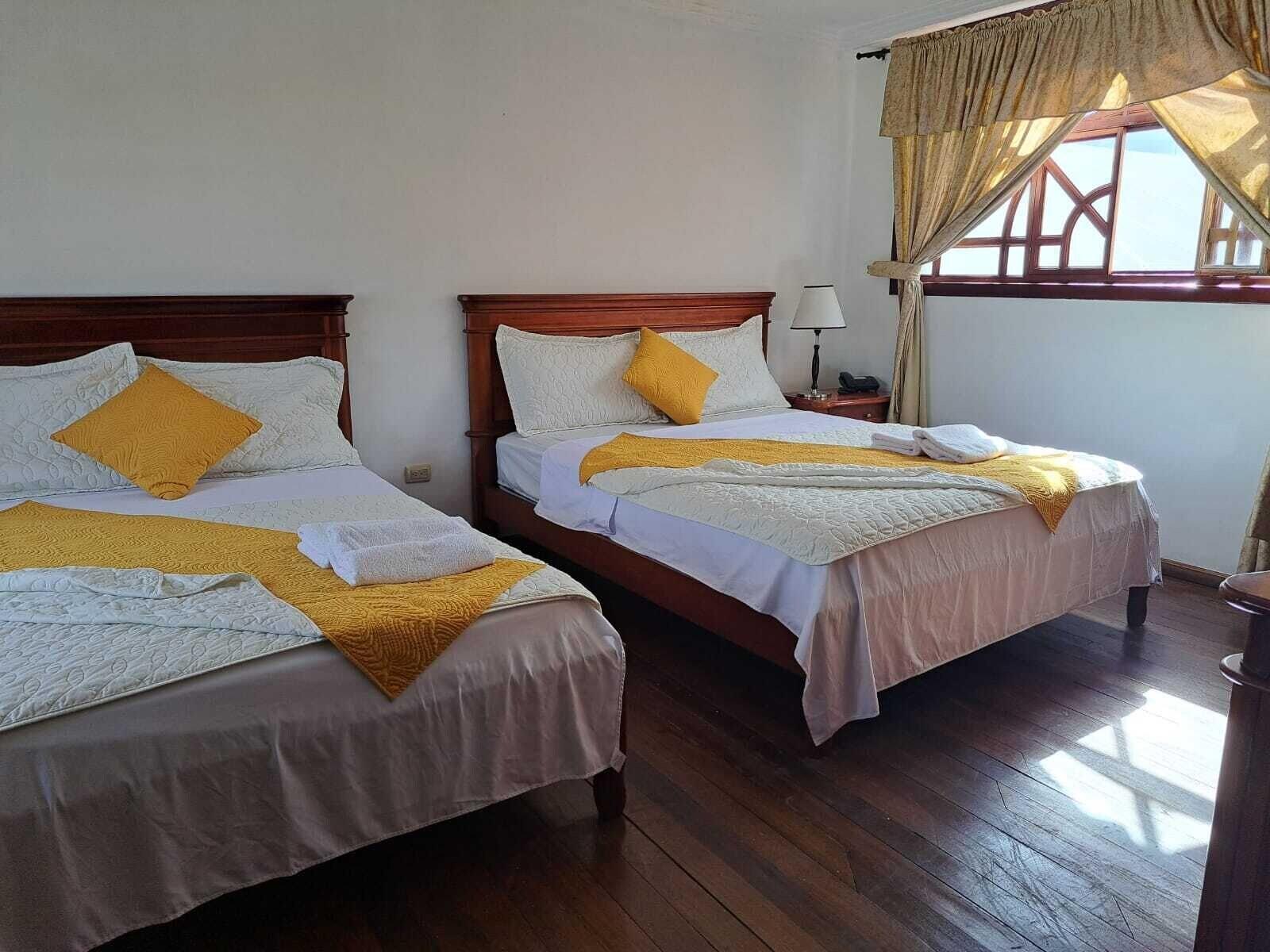 Varios Hotel Coronel
