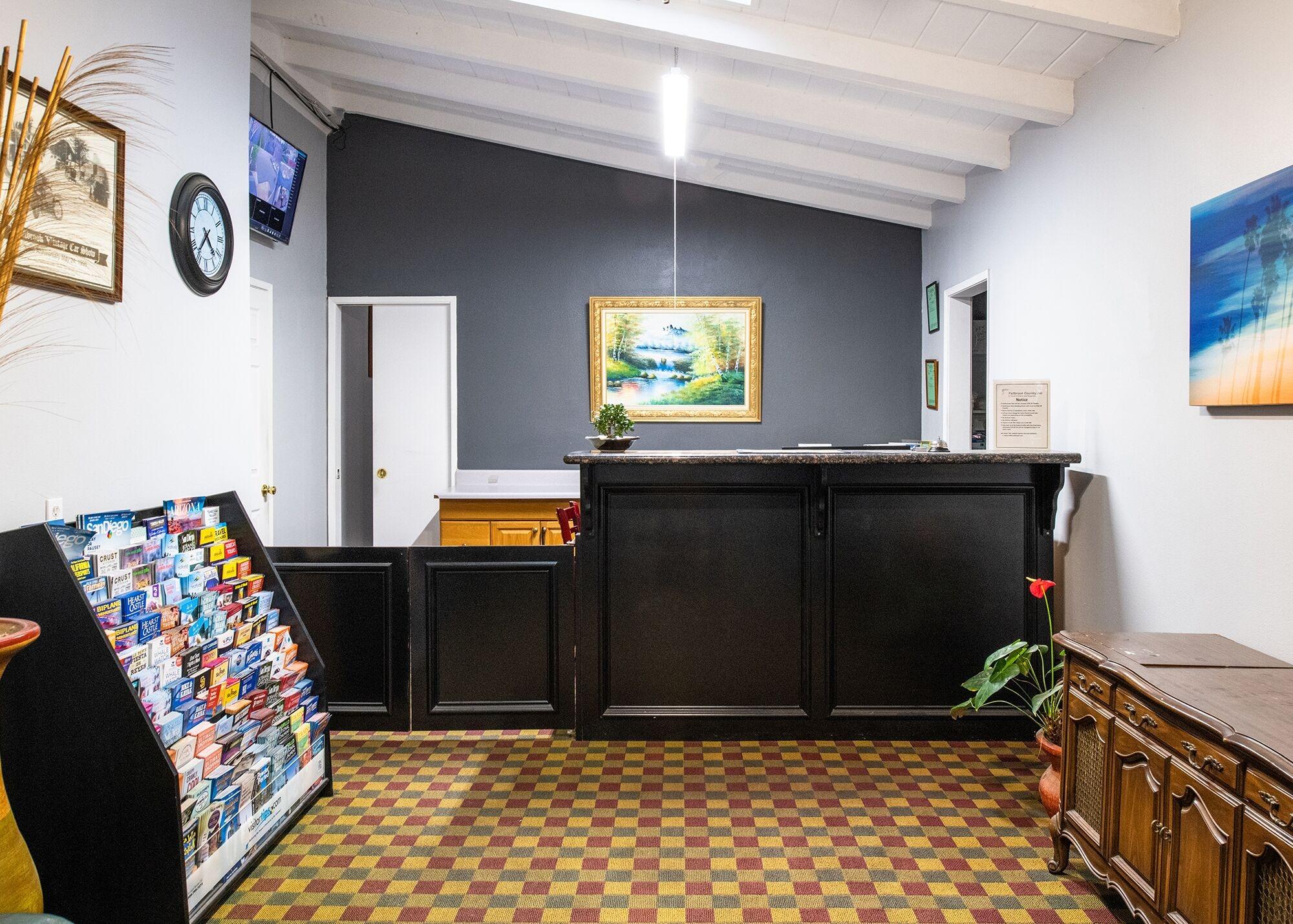 Vista Lobby Fallbrook Country Inn