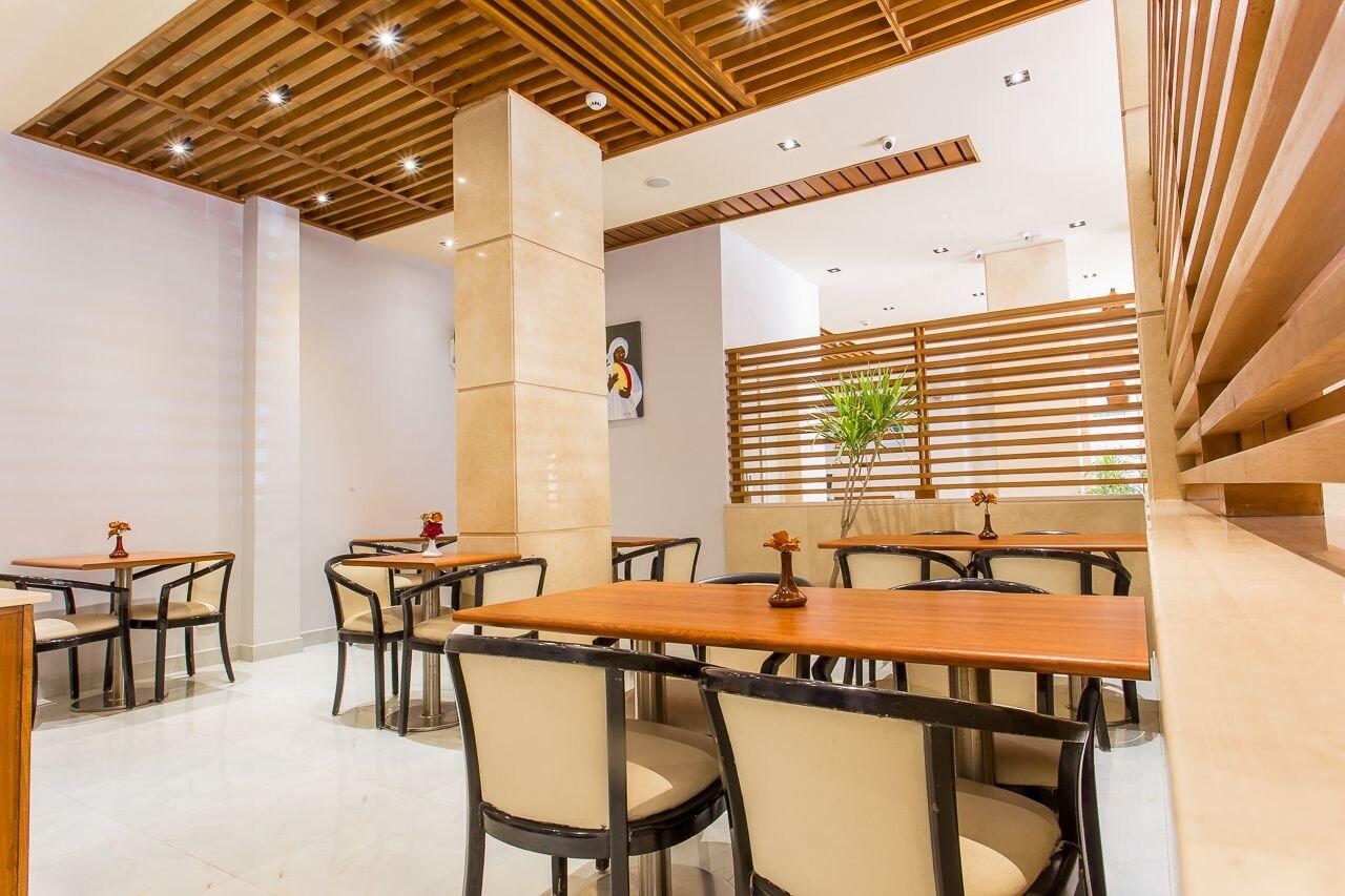 Bar/Salón Hapi Hotel