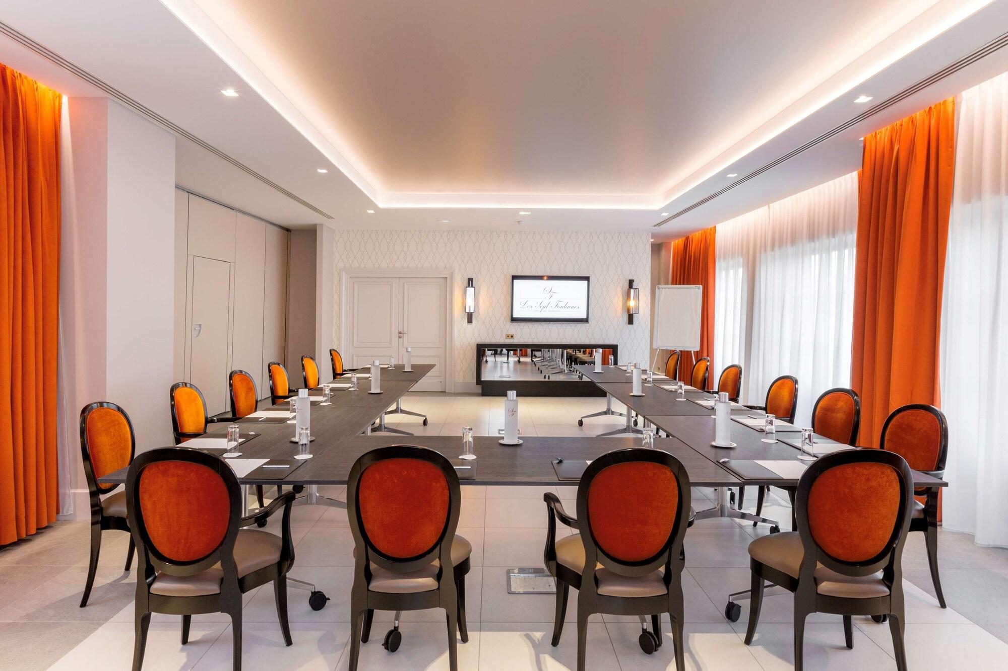Sala de Reuniones Best Western Premier Hotel & Spa Les Sept Fontaines