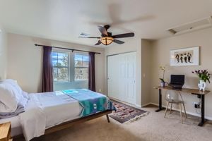 Renta Vacacional - Denver Dream Retreat - Lake & Mountain Views, Golf Course, Spa + Game Amenities!